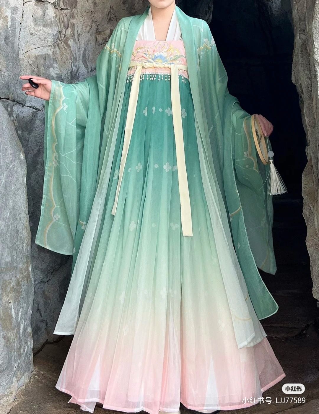 Childrens Horseface Skirt:A Fashionable and Cultural童装探究 Childrens Horseface Skirt:A Fashionable and Cultural童装探究