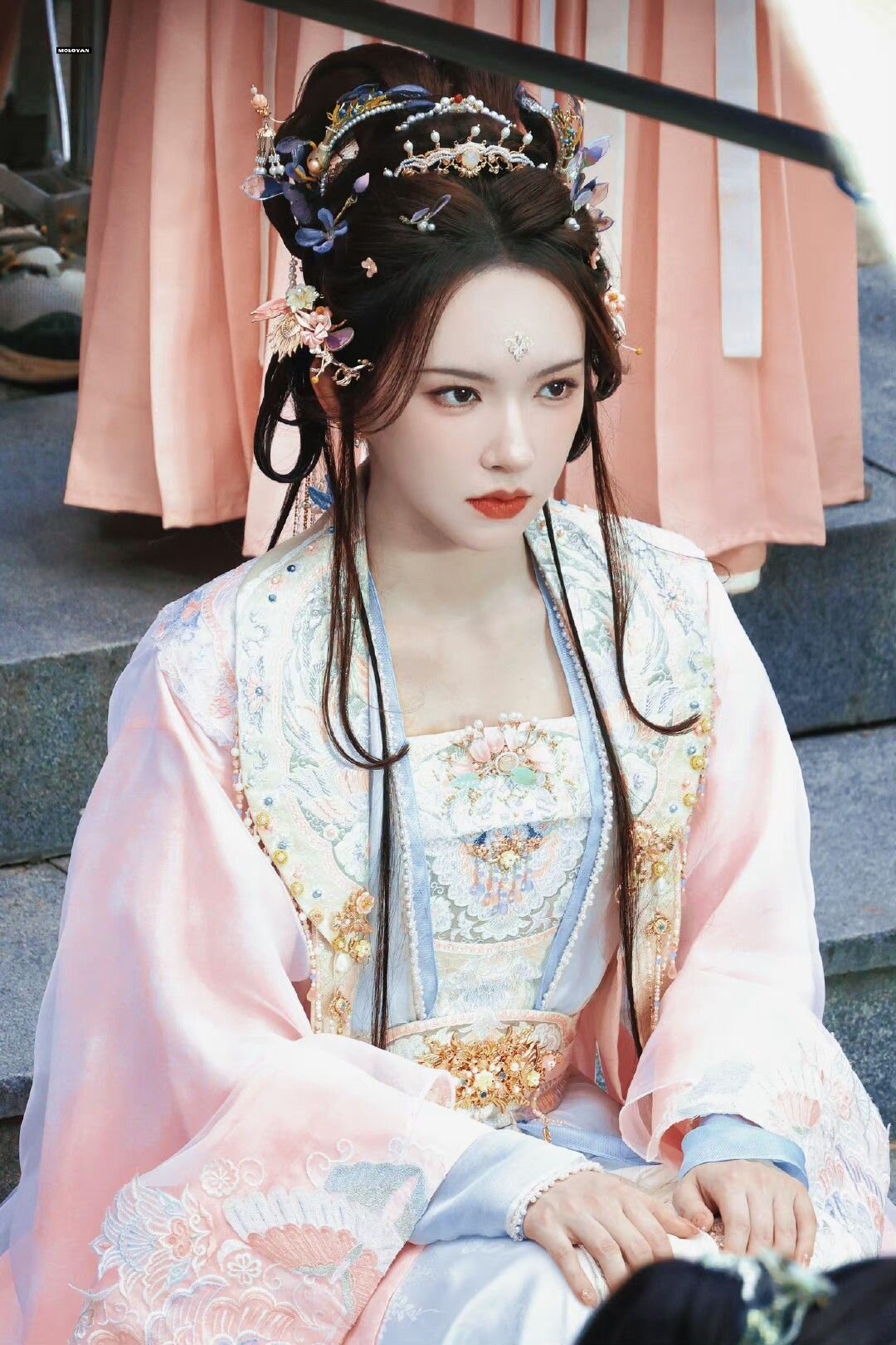 Vintage-Style Girls Summer Cheongsam:A Blend of Tradition and Fashion