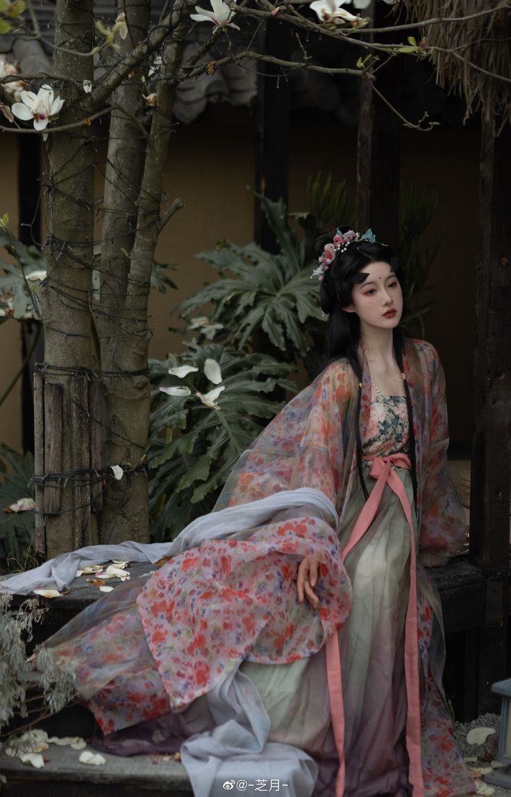 Winter Fashion for Little Girls:Traditional Hanfu Shoes and Childrens Fashionable Hanfu Clothes