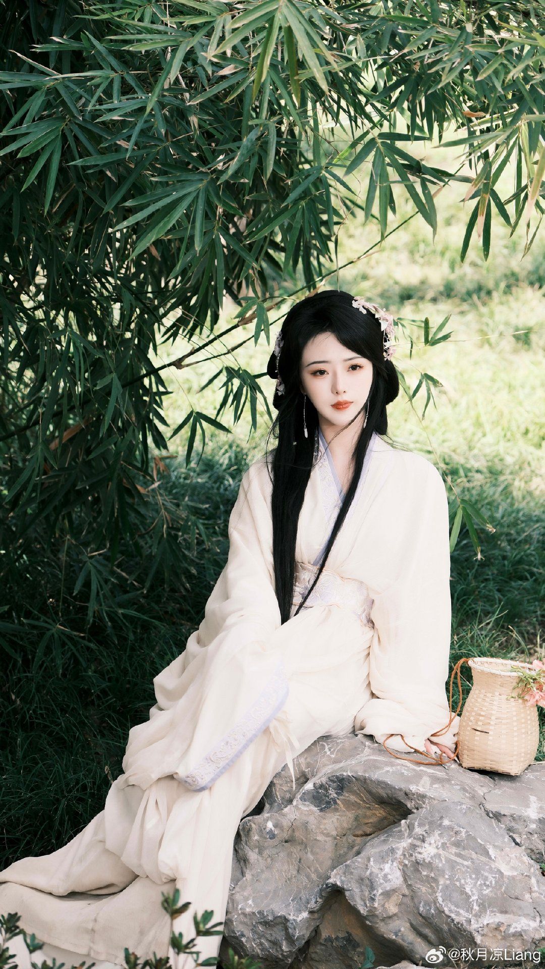Traditional Tang-Style Chinese Girls Wear for Autumn Winter Children Traditional Tang-Style Chinese Girls Wear for Autumn Winter Children