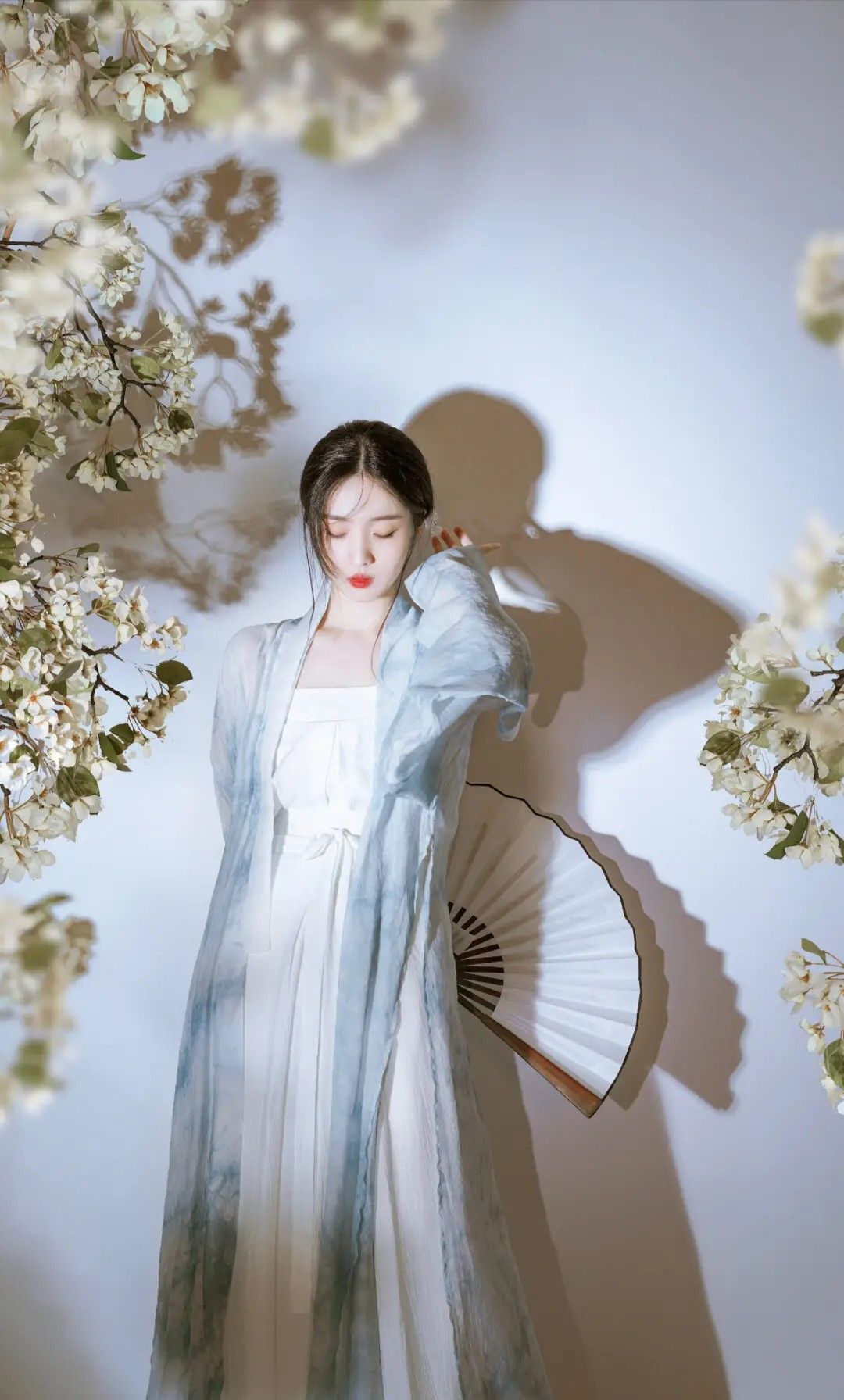 Golden Silk Velvet Cheongsam:A Summer Elegance Golden Silk Velvet Cheongsam:A Summer Elegance
