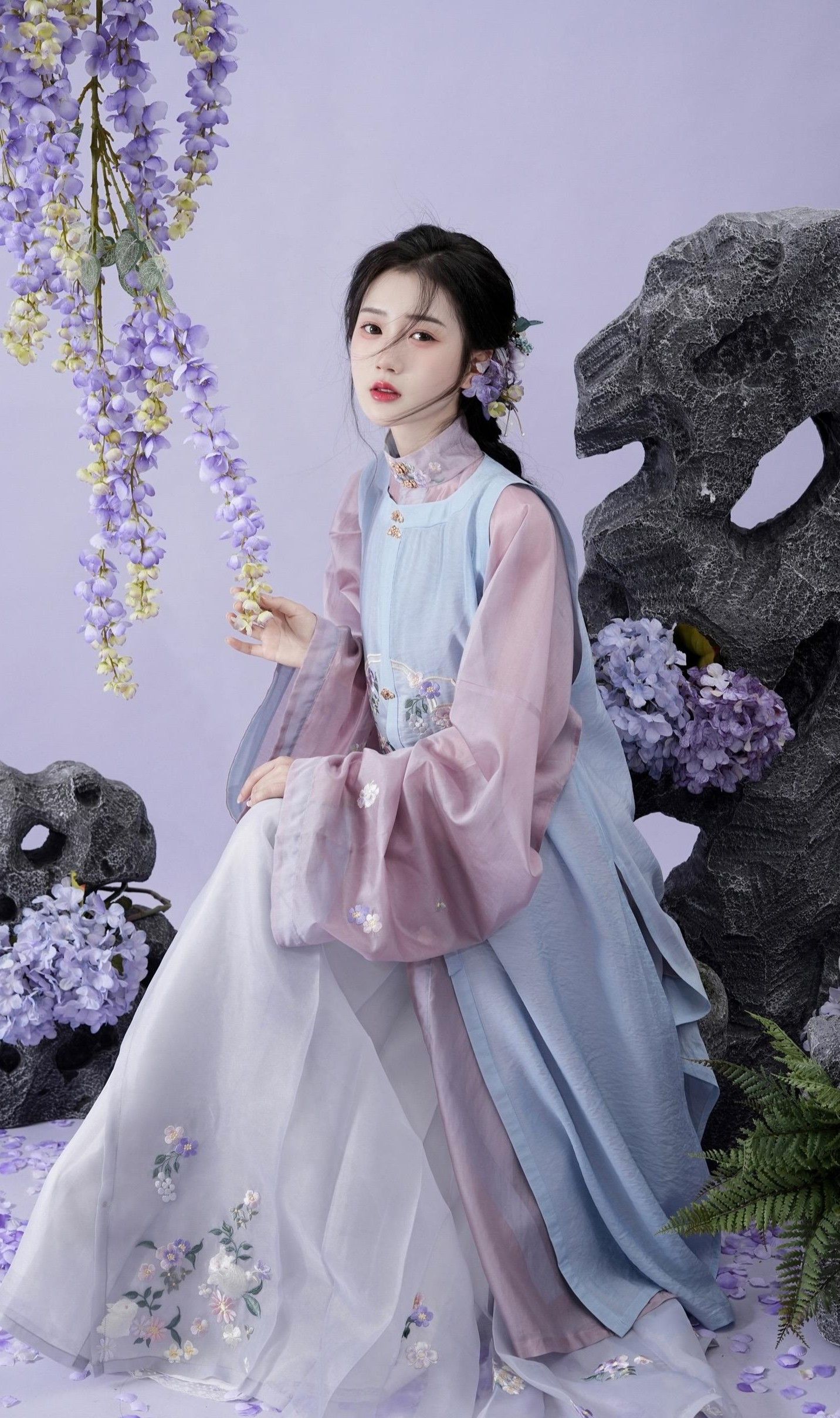 Childrens New Year Tang Suit:A Blend of Tradition and Fashion for Autumn Winter