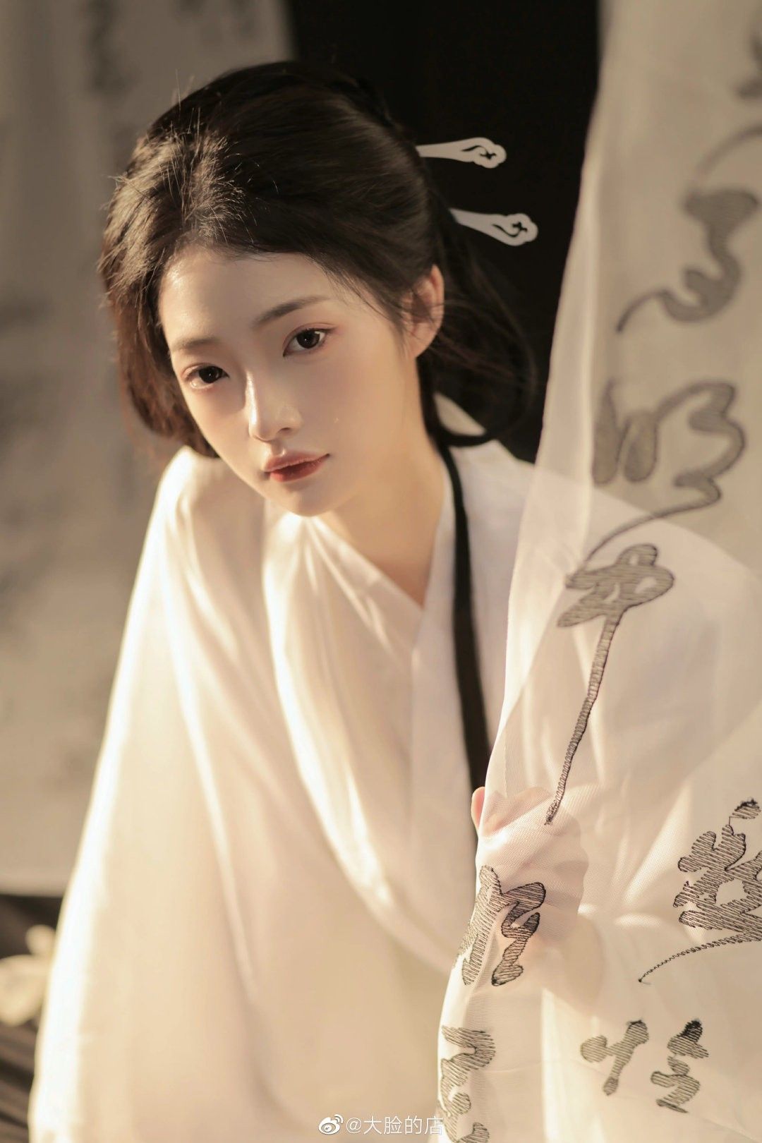 The Charm of Hanfu Fashion for Short Girls:A Guide to Styling for 145cm and Below The Charm of Hanfu Fashion for Short Girls:A Guide to Styling for 145cm and Below