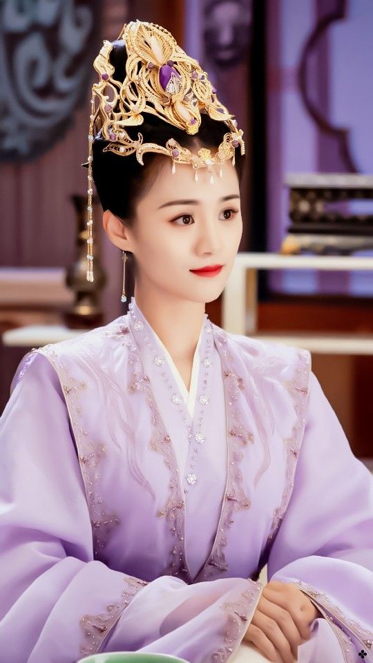 Double-World Favorites:The Rise of Hanfu Fashion Inspired by Shuangshi Chongfei Double-World Favorites:The Rise of Hanfu Fashion Inspired by Shuangshi Chongfei