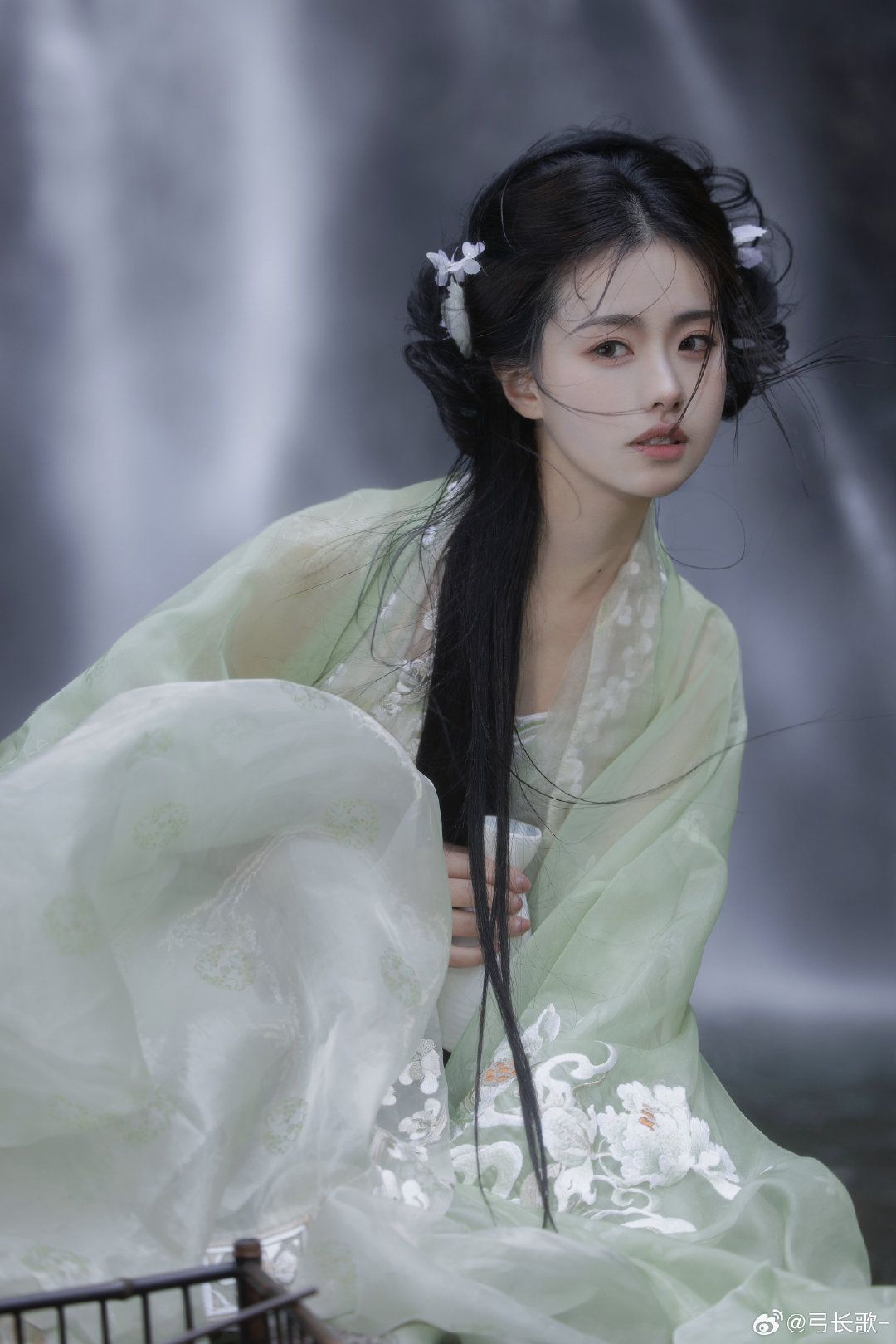 Traditional Chinese-Style盘扣细节与旗袍裙的魅力