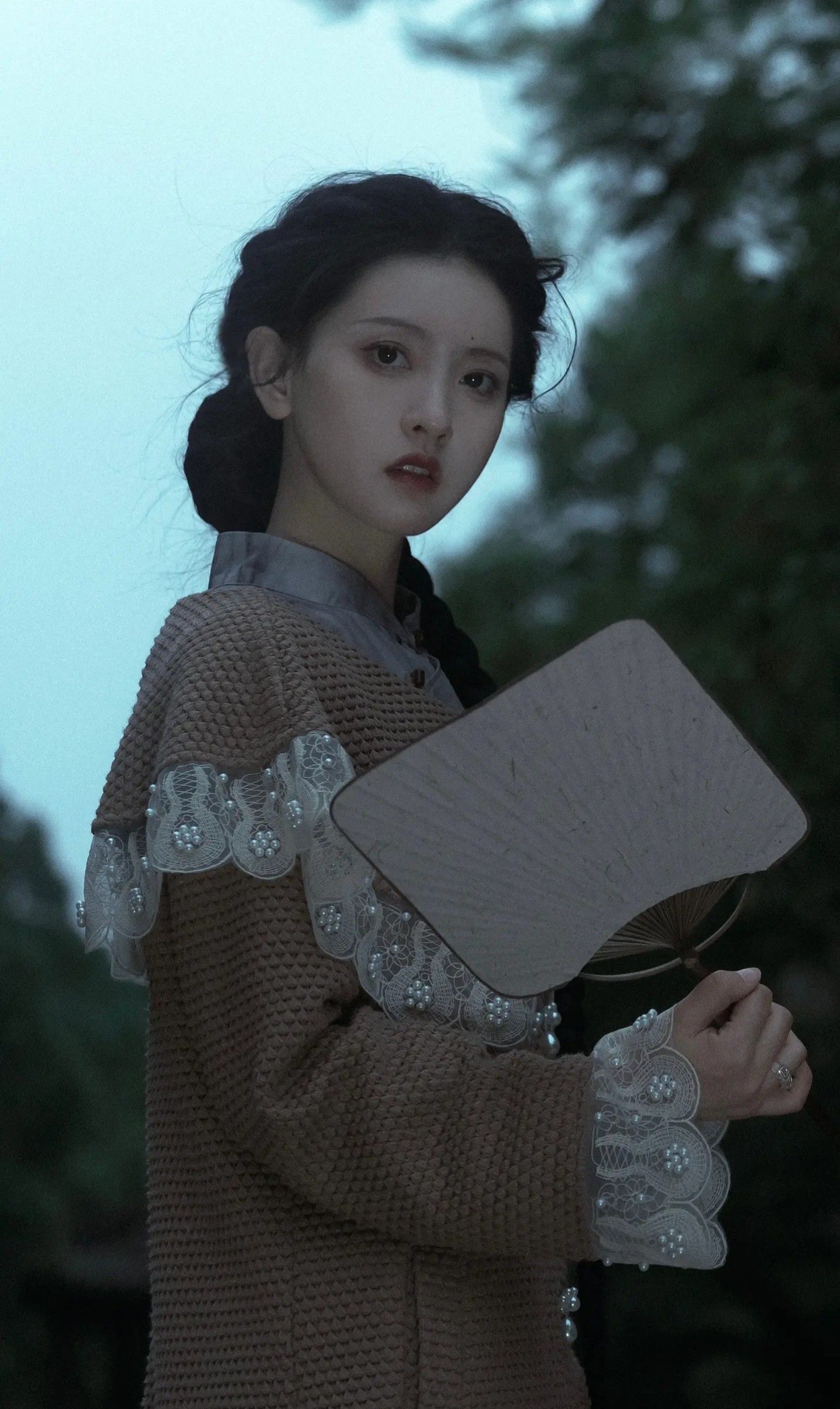Reimagining the Cheongsam in Black:Embracing Modernity in Traditional Elegance Reimagining the Cheongsam in Black:Embracing Modernity in Traditional Elegance