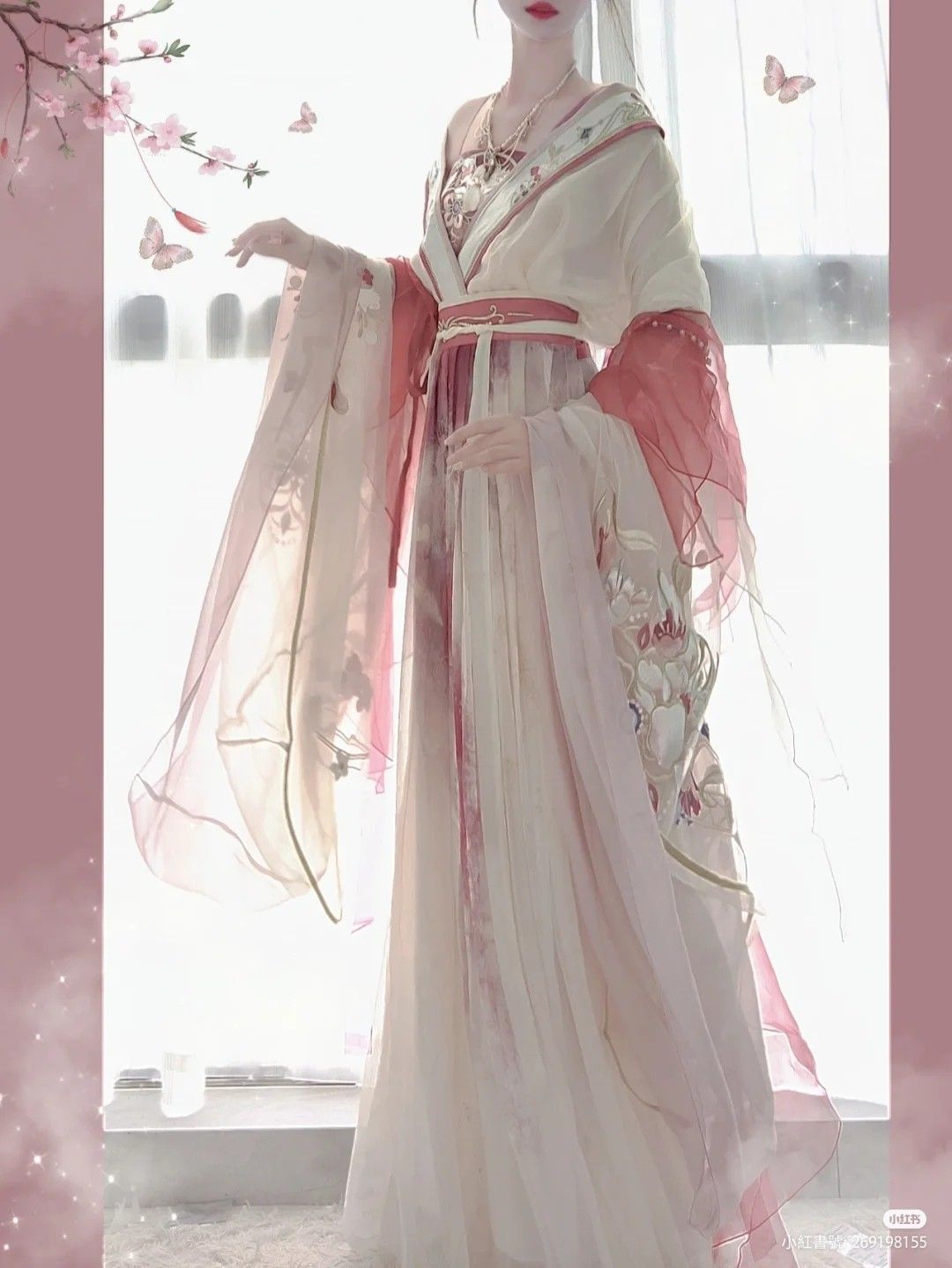 Embracing the Elegance of Summer:Pairing Qipao with Ideal Shoes