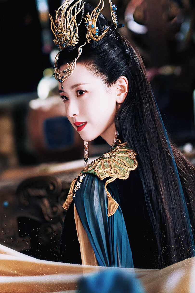 The Elegance of White Qian Hanfu:Unveiling the Traditional Beauty of Chinese Traditional Clothing The Elegance of White Qian Hanfu:Unveiling the Traditional Beauty of Chinese Traditional Clothing