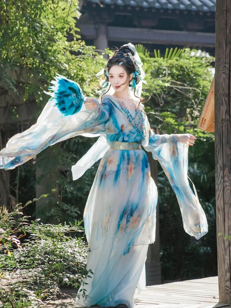 Embracing the Classics:Long Cheongsam Gowns for Fashion Show Stage Embracing the Classics:Long Cheongsam Gowns for Fashion Show Stage