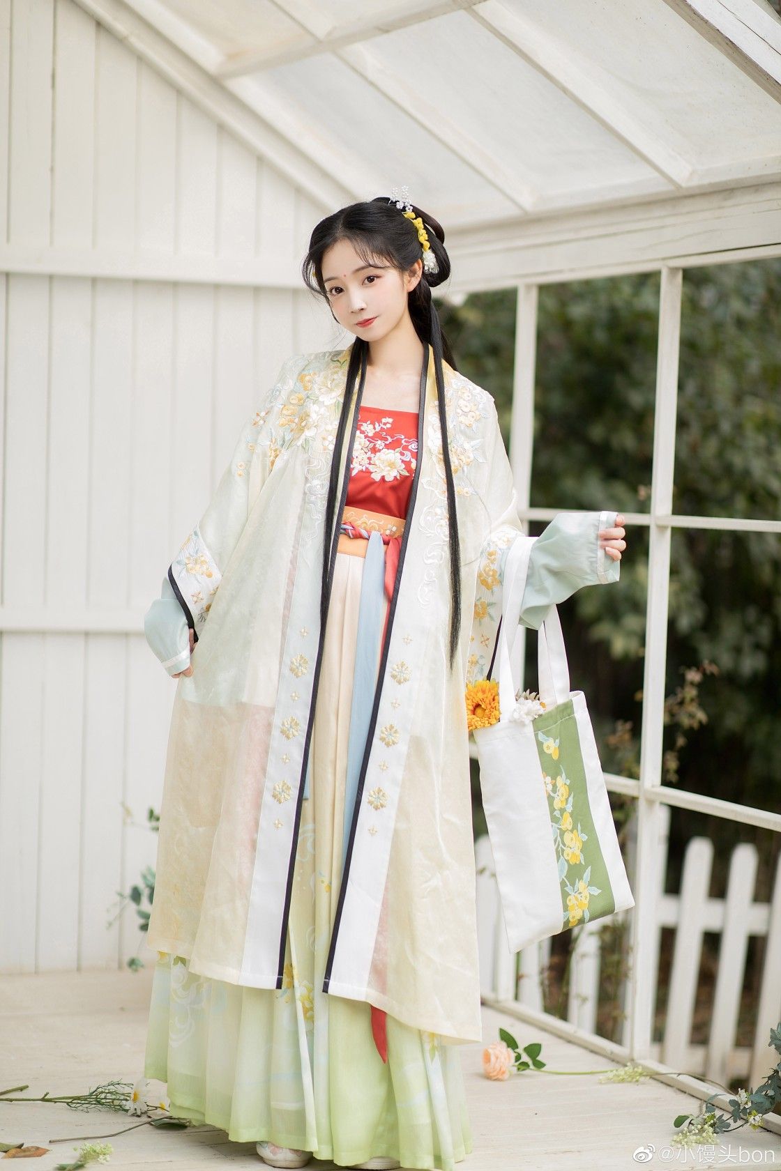 A Celebration of the Lunar New Year:Womens Traditional Horseface Skirt for the Spring Festival A Celebration of the Lunar New Year:Womens Traditional Horseface Skirt for the Spring Festival