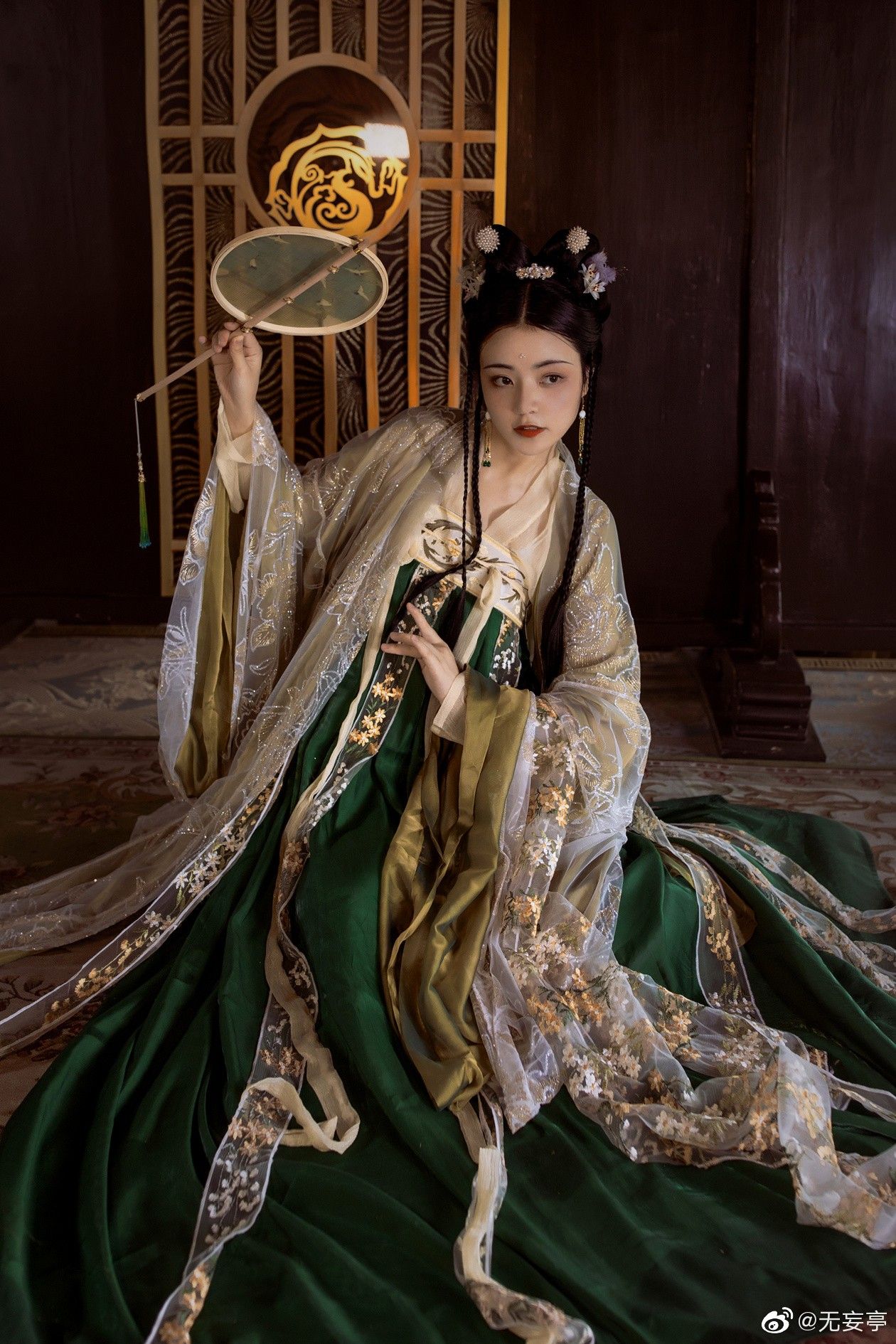 Clearance Sale on Traditional Cheongsam Unparalleled Savings on Quality Heritage Clearance Sale on Traditional Cheongsam Unparalleled Savings on Quality Heritage