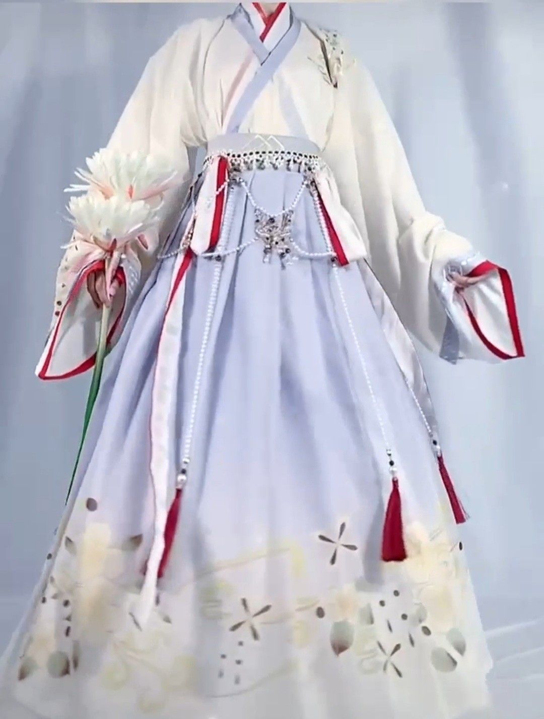 Stylish Girls Horseface Skirt and Blouse:A Fashionable Choice for Little Girls Stylish Girls Horseface Skirt and Blouse:A Fashionable Choice for Little Girls