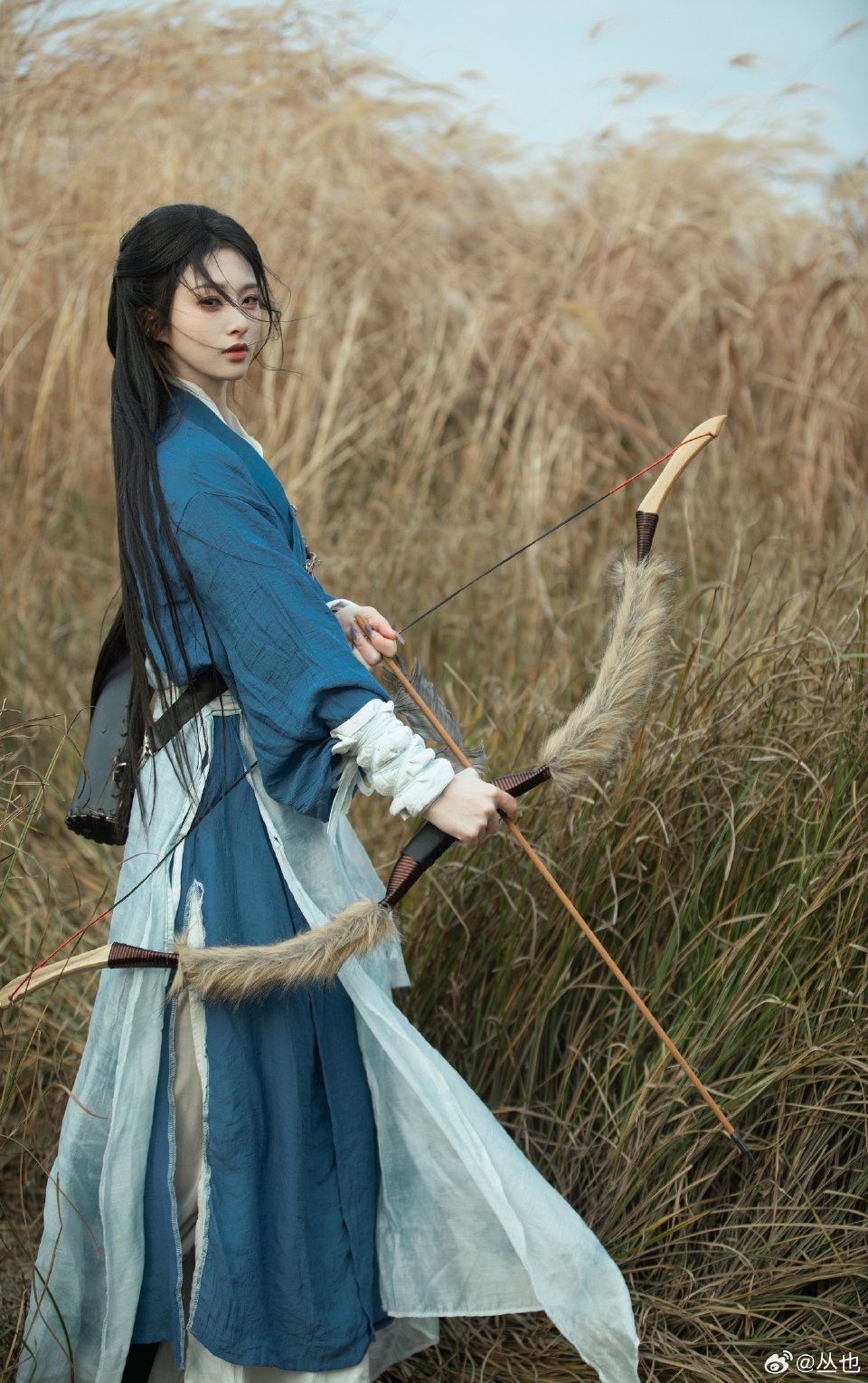 Adult Hooded Robes and Puff-Front Cape:Embracing Traditional Hanfu in Autumn Winter Fashion Adult Hooded Robes and Puff-Front Cape:Embracing Traditional Hanfu in Autumn Winter Fashion