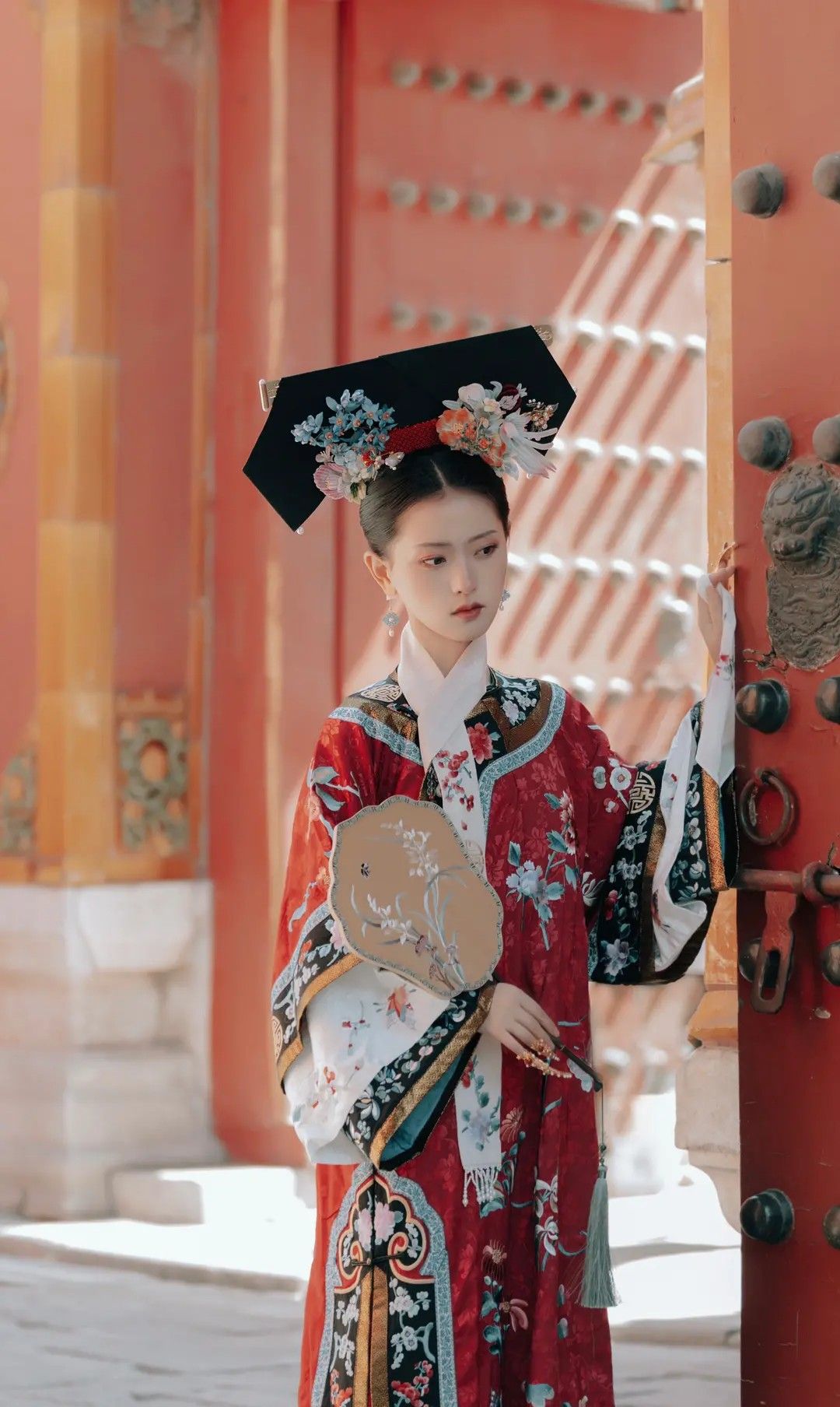 Neo-Chinese Styled Tall-Fit Extended Qipao:A Fashion Evolution Neo-Chinese Styled Tall-Fit Extended Qipao:A Fashion Evolution