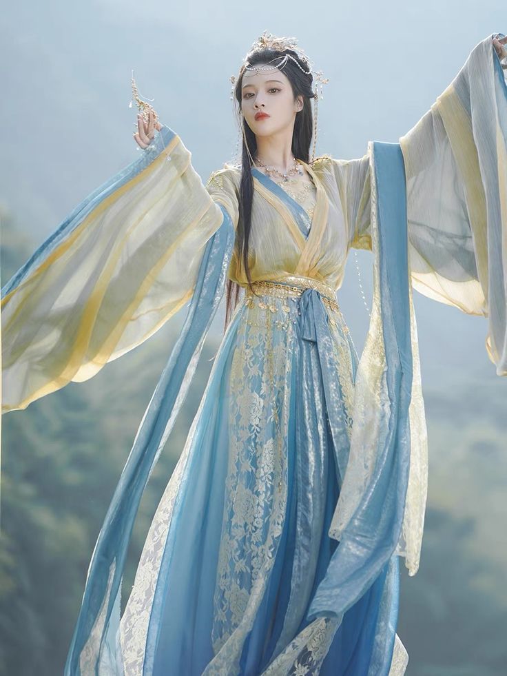 The Summer of Qipao Bliss:The Allure of a Bride in a Traditional Chinese Wedding Gown