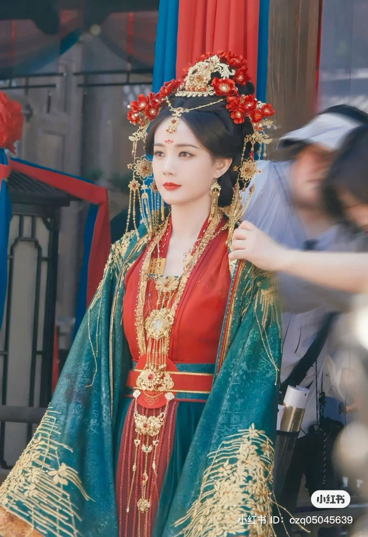 The Cheongsam Revolution:Junior Middle School Girls Embracing Traditional Elegance
