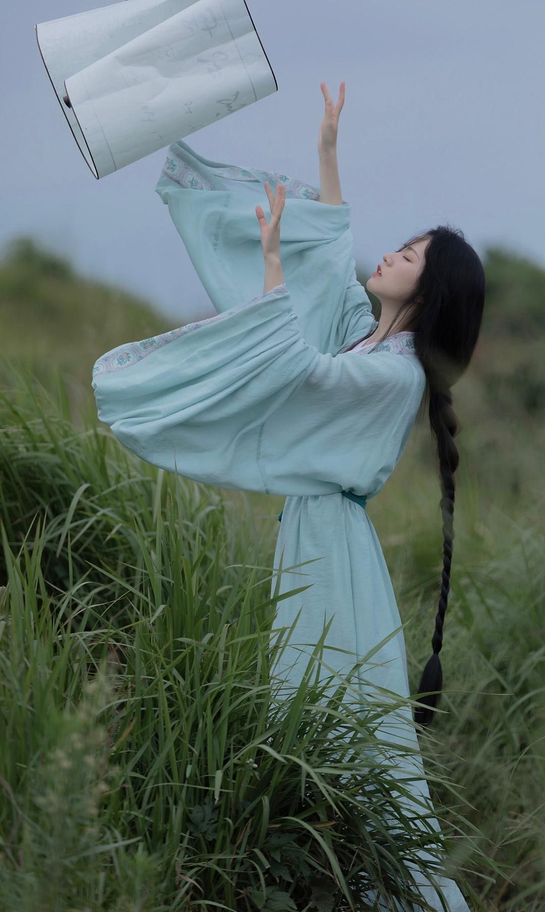 Winter Fashion Fusion:Hanfu and Mary Jane Shoes in Harmony Winter Fashion Fusion:Hanfu and Mary Jane Shoes in Harmony