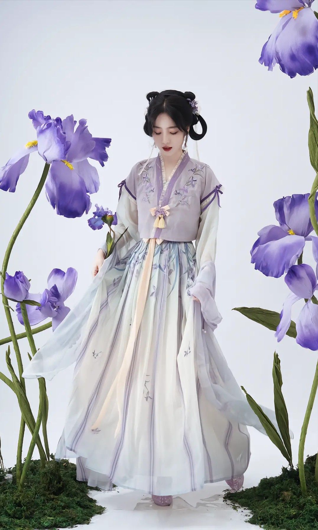 The Versatility of High Heels Pairing with Cheongsam:A Fashionable Fusion The Versatility of High Heels Pairing with Cheongsam:A Fashionable Fusion