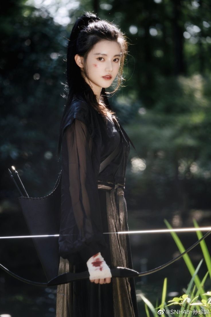 Plus-Size Fashionistas Embrace Ming-Style Hanfu in Autumn Winter:A Guide to Comfort and Style