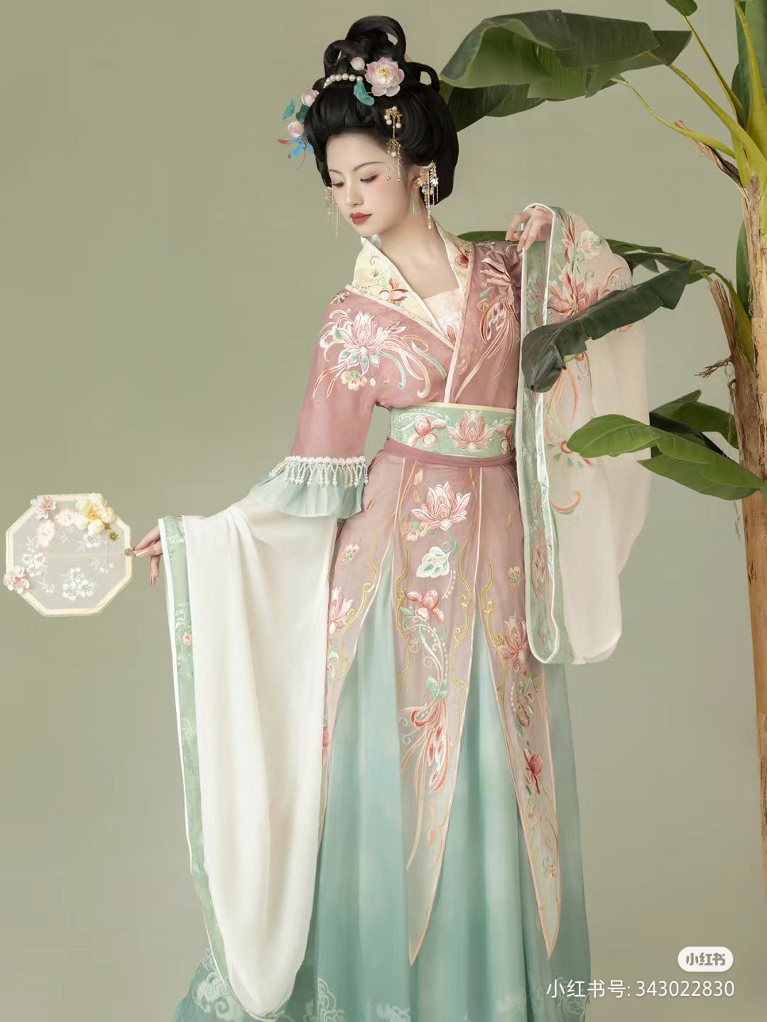 The Splendor of Hanfu:A Journey Through the Cultural Tapestry of Wei and Jin Han Clothing