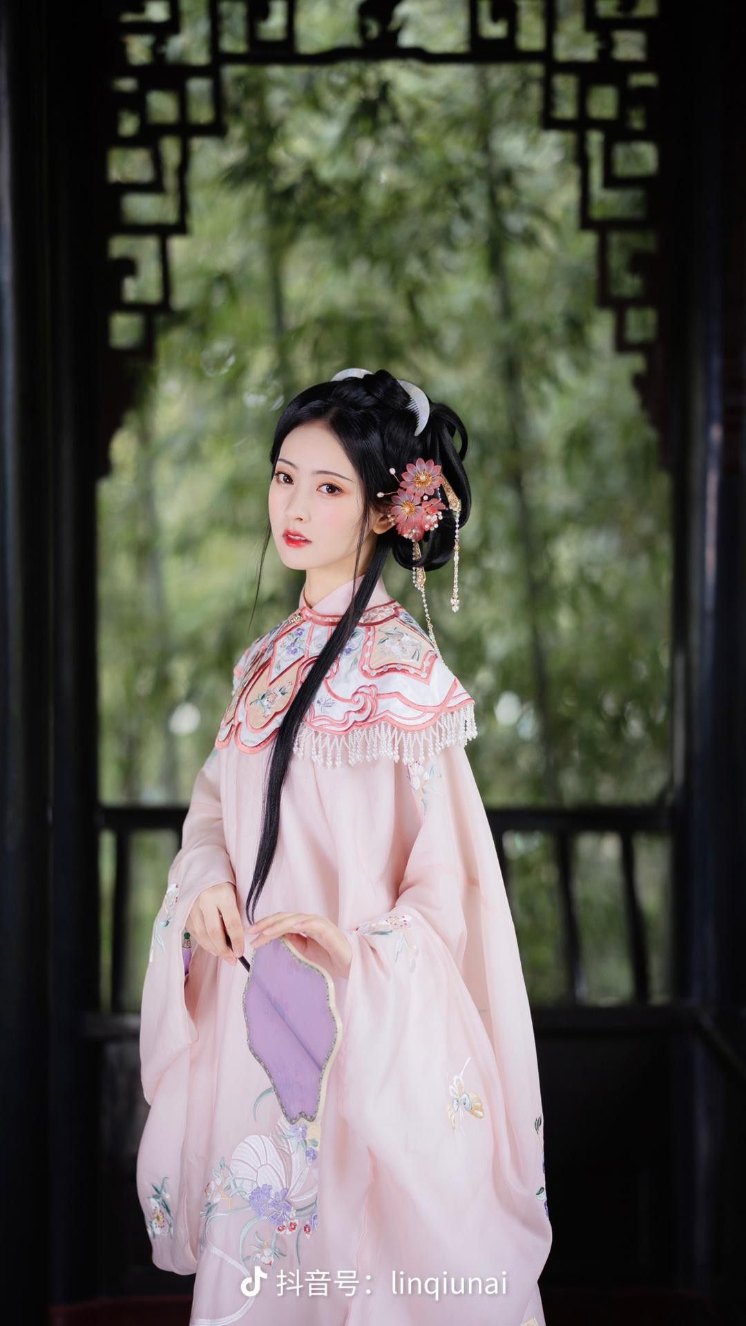Summer Shoe Options for the Perfect Qipao