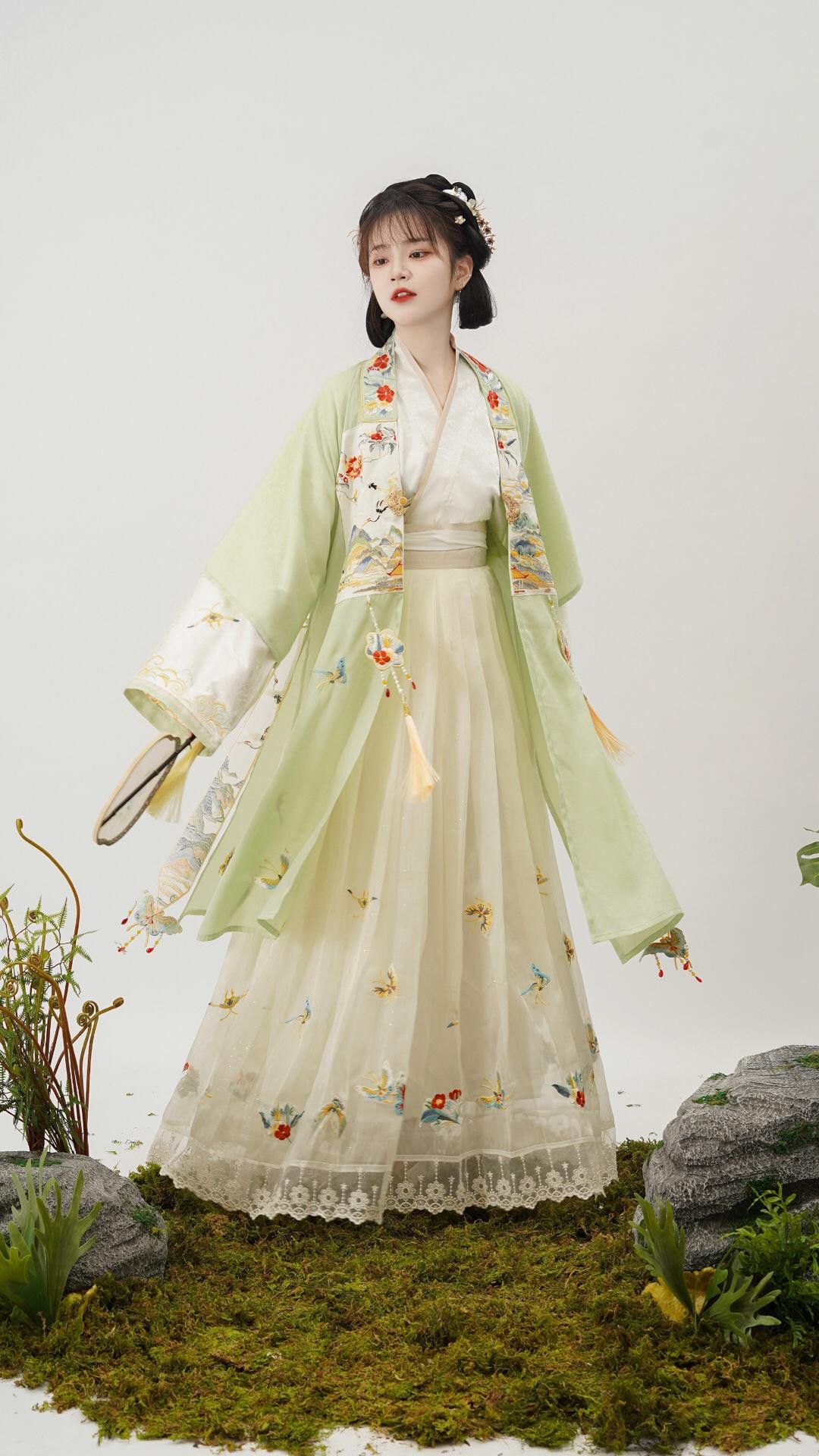 Summer Hanfu Costumes for 7-Year-Old Girls:A Guide to Traditional Elegance