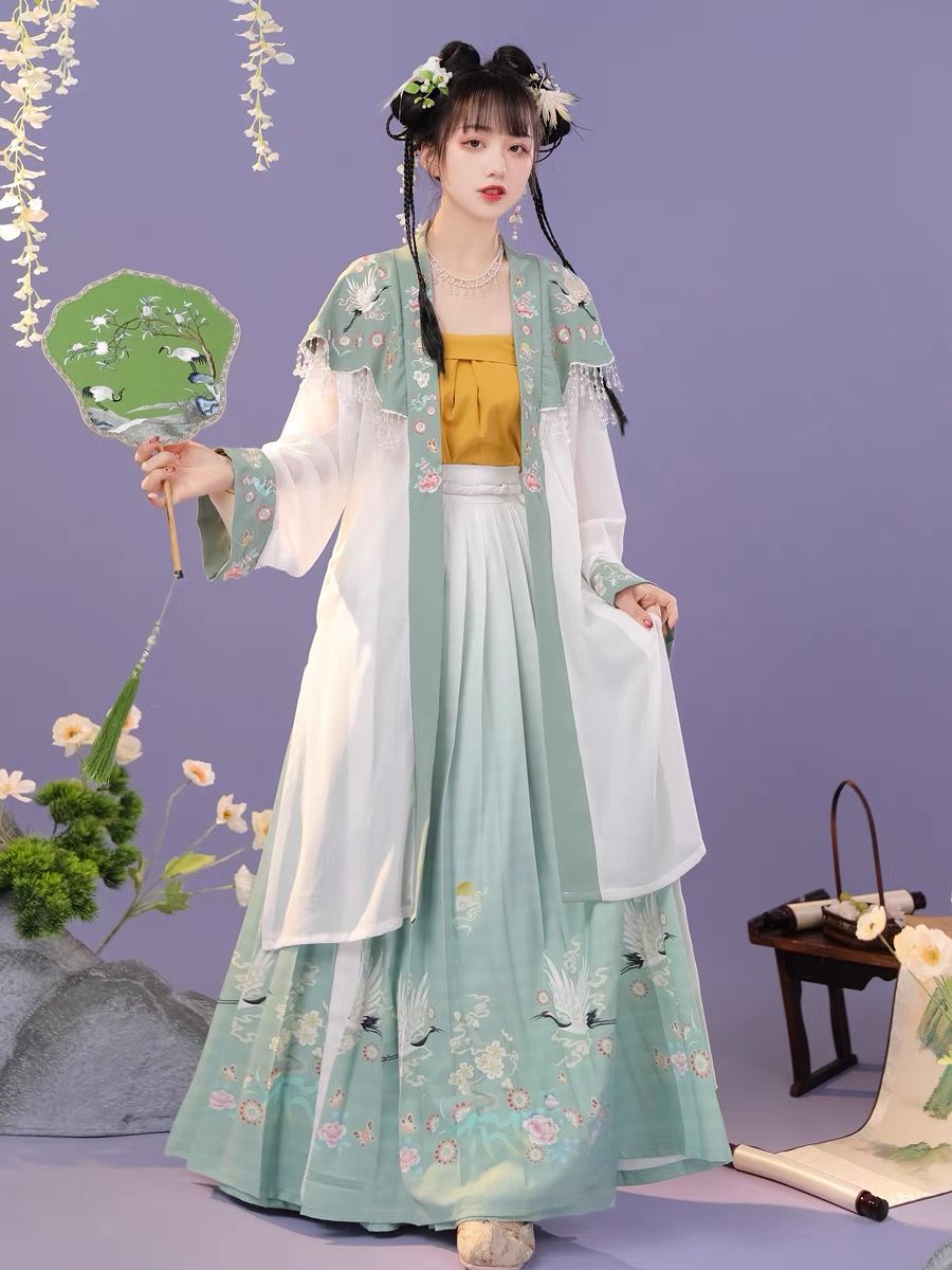 The Warlords Lady in a Cheongsam and Shawl:Life in the Republic of China The Warlords Lady in a Cheongsam and Shawl:Life in the Republic of China