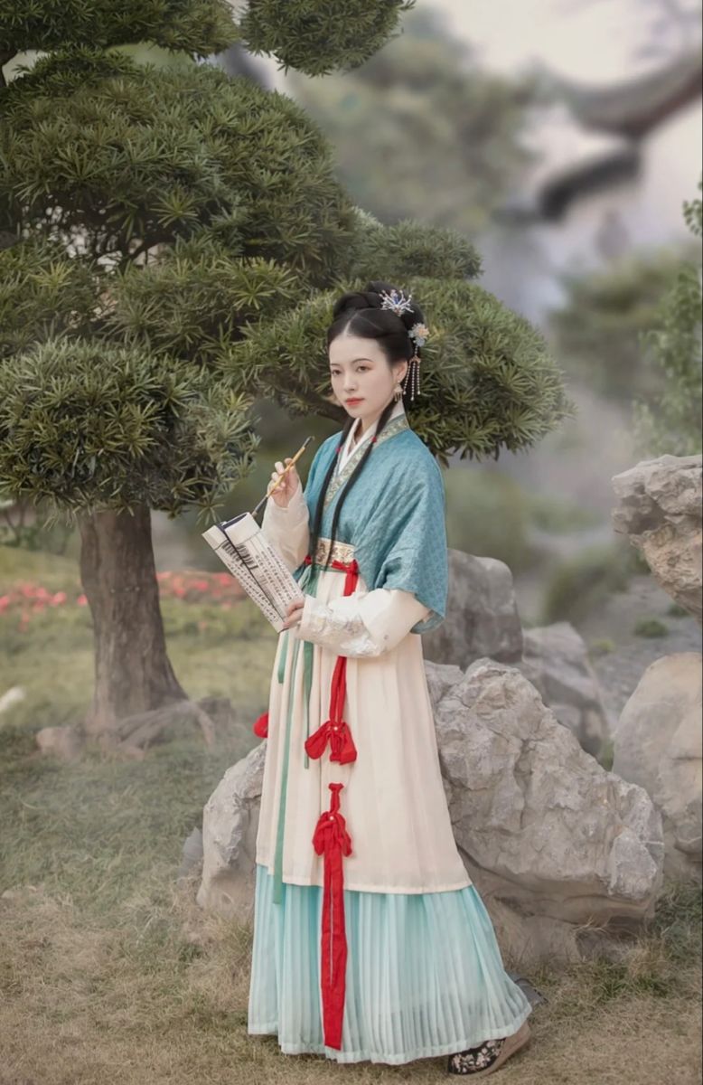 Embracing Tradition with a Modern Twist:The New 2023 Cheongsam with Outerwear
