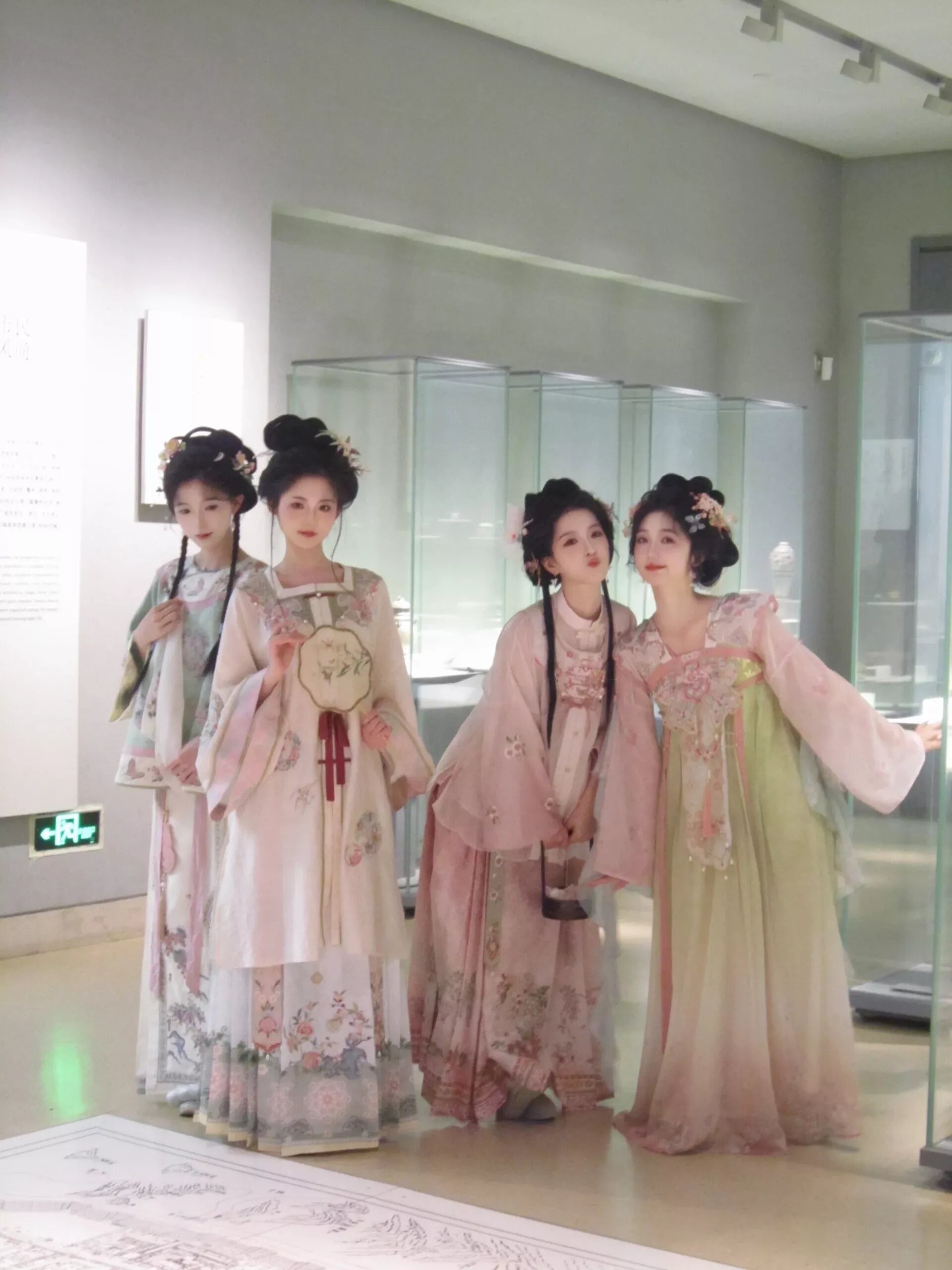 Elevating the Traditional:Hanfu Shoes for Girls and Children with Height Enhancement Elevating the Traditional:Hanfu Shoes for Girls and Children with Height Enhancement