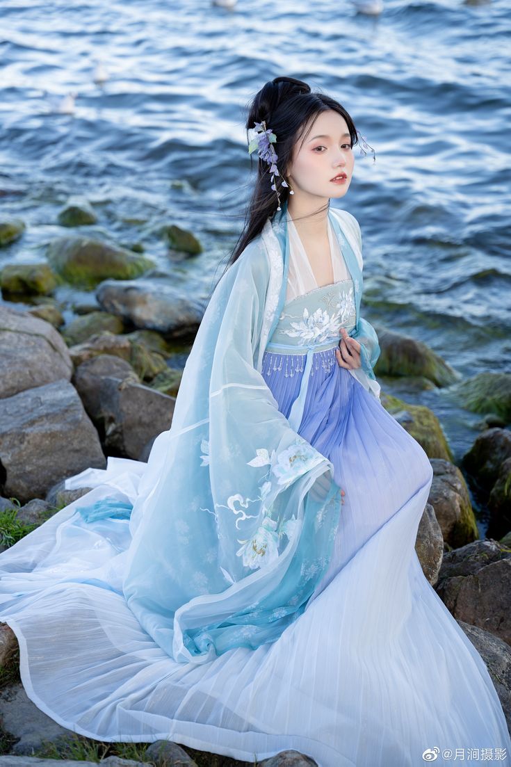 Knitwear Cardigans and Cheongsam Combinations:A Guide to Traditional Elegance Knitwear Cardigans and Cheongsam Combinations:A Guide to Traditional Elegance