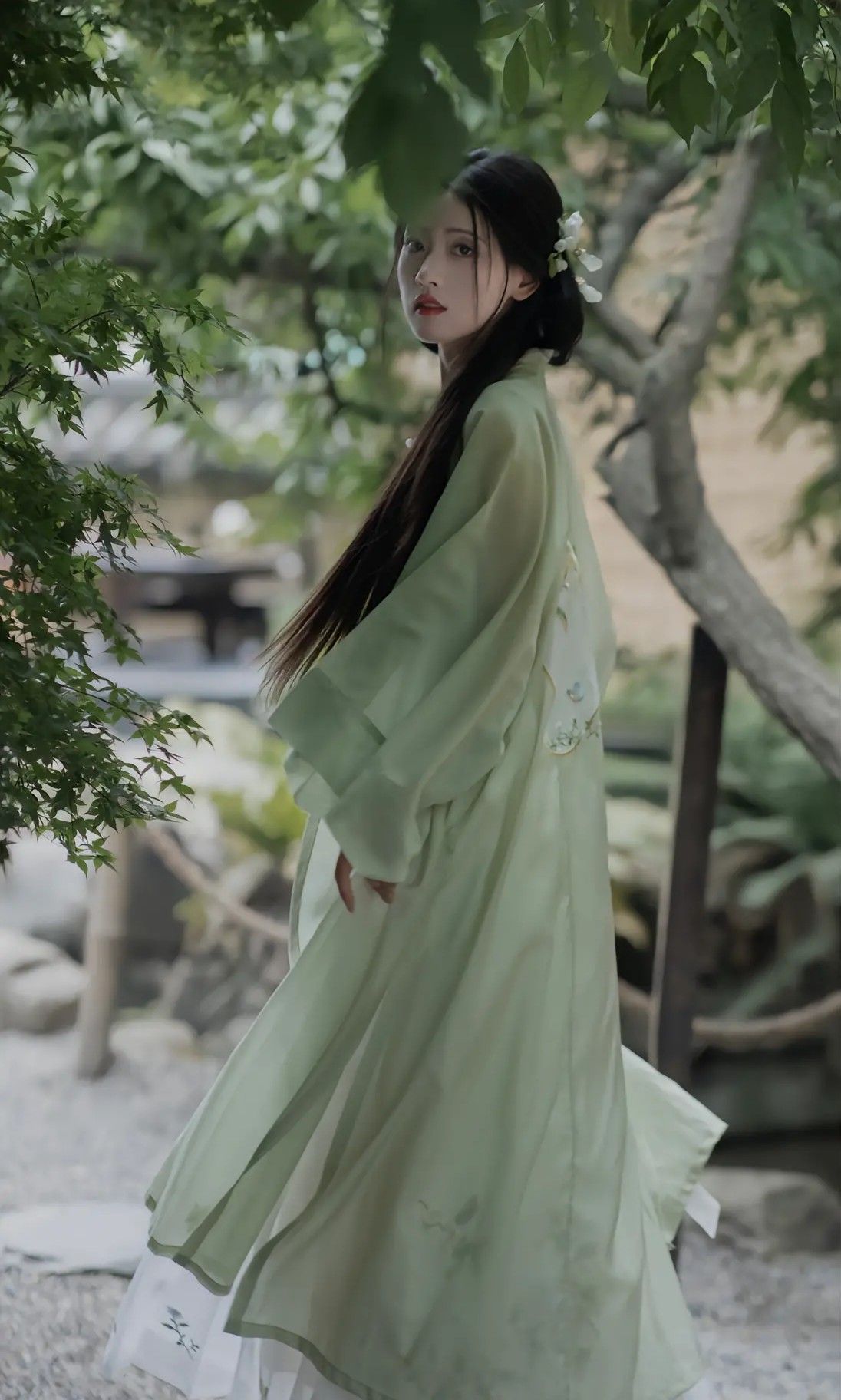 The Splendor of Song-Style Hanfu for Young Girls:A Journey into Traditional Chinese Elegance The Splendor of Song-Style Hanfu for Young Girls:A Journey into Traditional Chinese Elegance