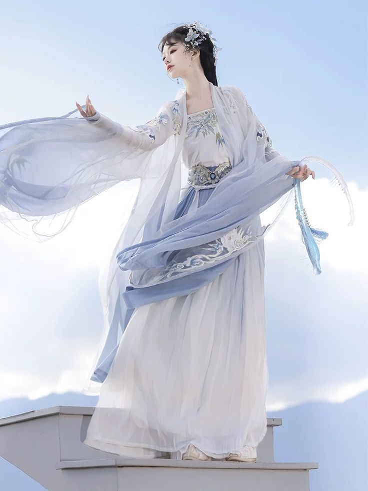 Caozhous Horseface Skirt:A Cultural Icon in Traditional Chinese Clothing Caozhous Horseface Skirt:A Cultural Icon in Traditional Chinese Clothing
