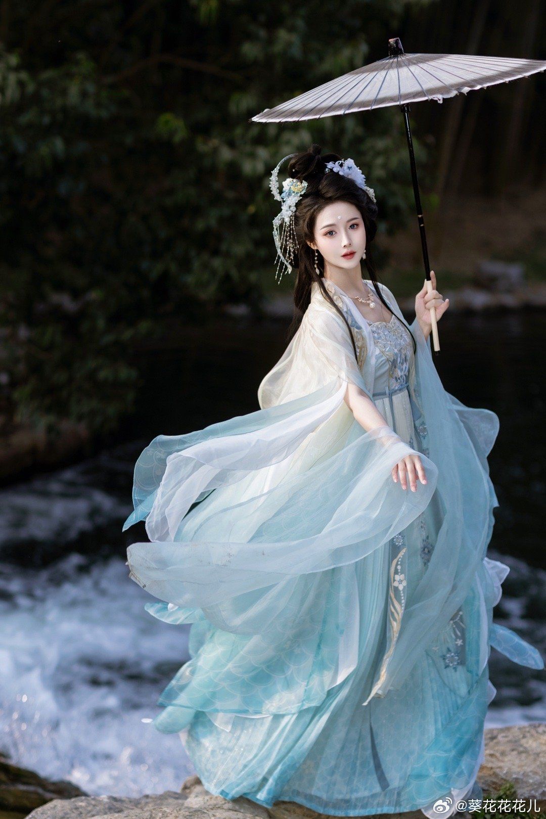 Traditional Charm Meets Modern Comfort:Girls Tang Suit for Summer Traditional Charm Meets Modern Comfort:Girls Tang Suit for Summer