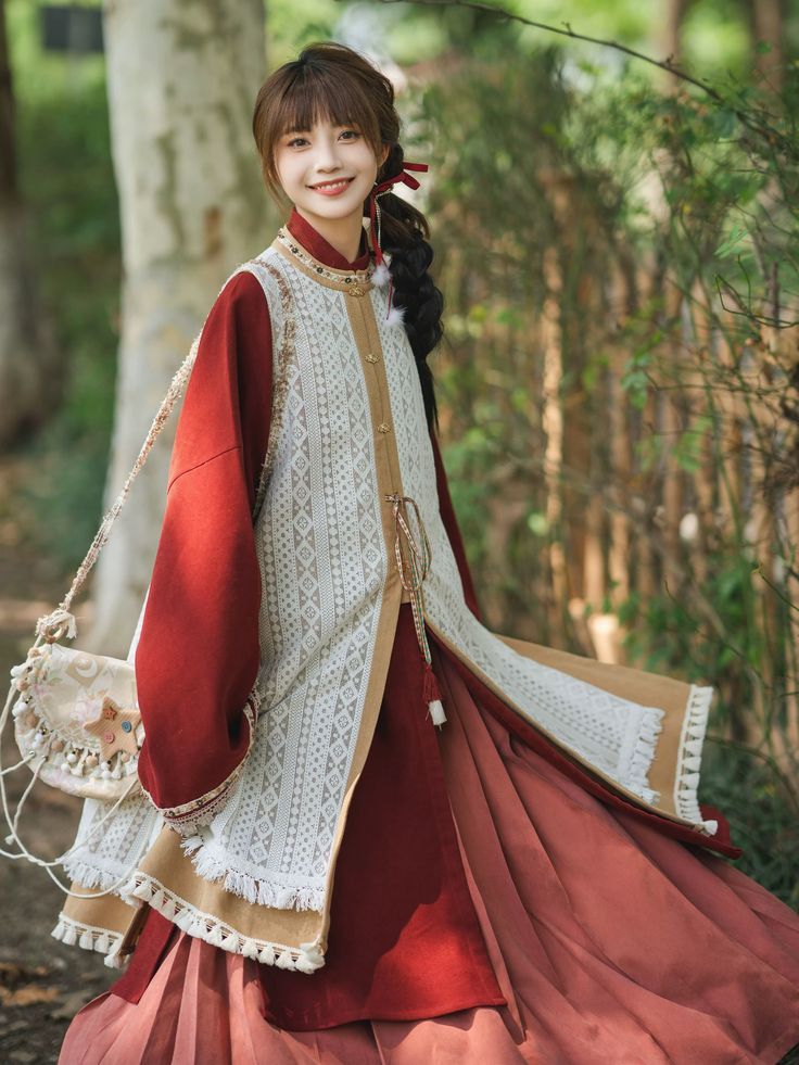Hanfu-Style Kuo Tui Pants Ensemble:A Blend of Traditional Elegance and Modern Comfort Hanfu-Style Kuo Tui Pants Ensemble:A Blend of Traditional Elegance and Modern Comfort