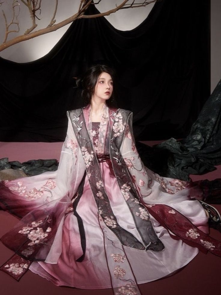 Embracing the Elegance of Roushi Cheongsam in 2024 Embracing the Elegance of Roushi Cheongsam in 2024
