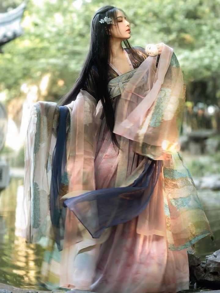 小个子喜婆婆的五一旗袍风采
