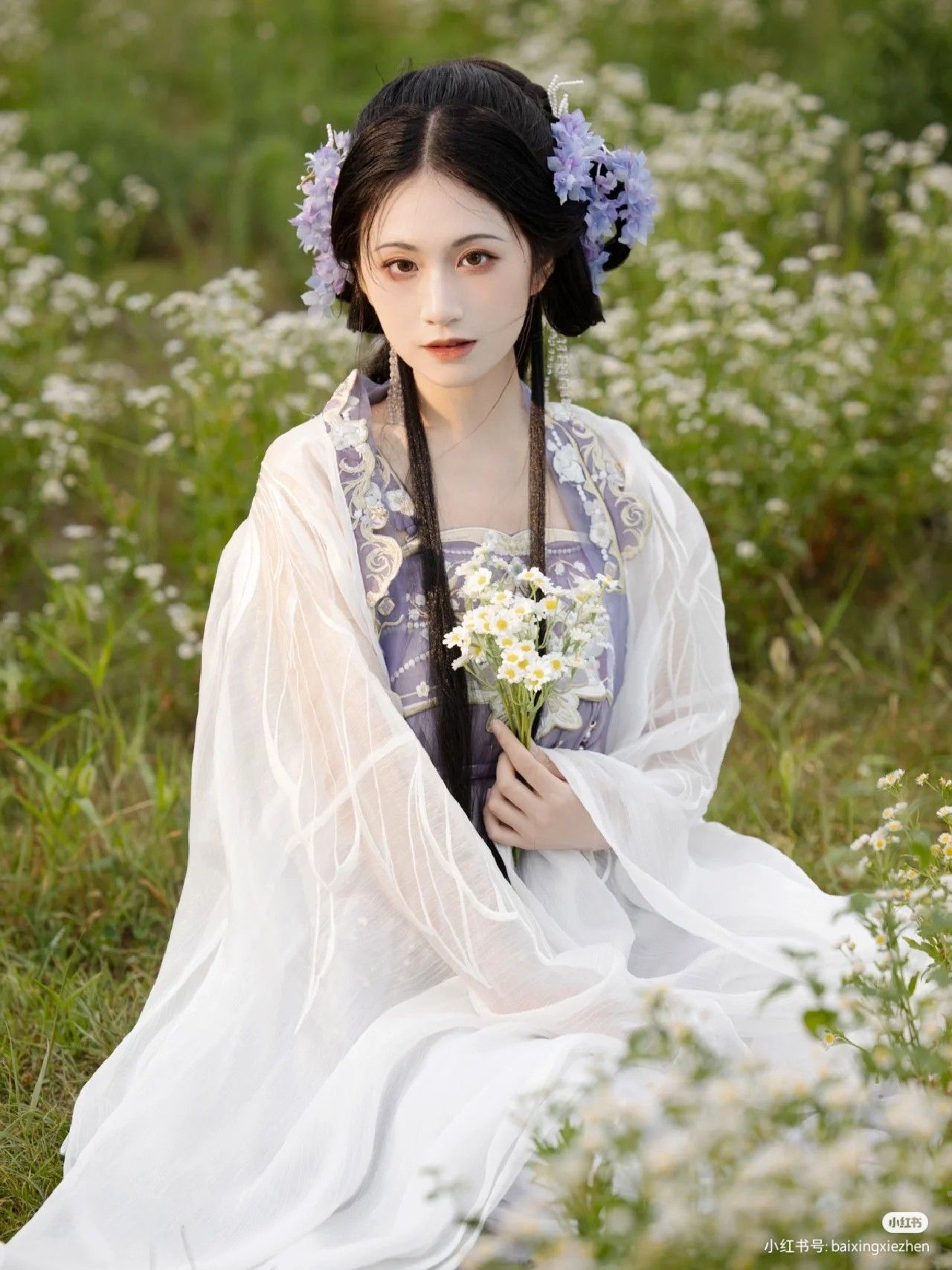 Golden Cheongsam Headwear:A Blend of Tradition and Elegance Golden Cheongsam Headwear:A Blend of Tradition and Elegance