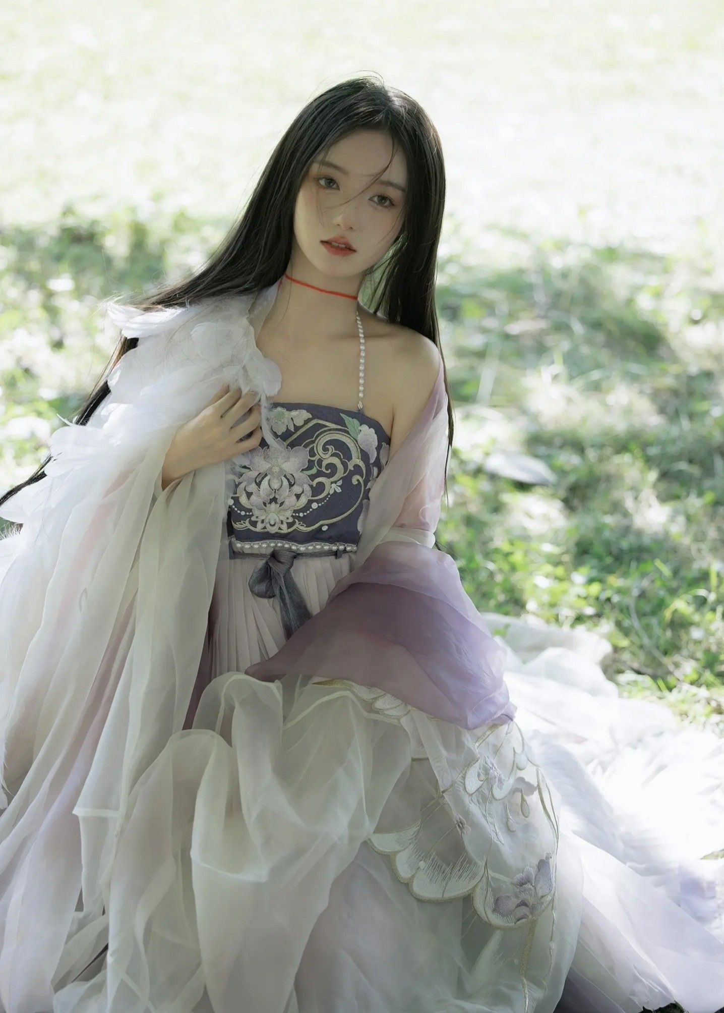 The Revival of Hanfu:The Allure of the Cross-Over Collar on Traditional Hanfu Shirts The Revival of Hanfu:The Allure of the Cross-Over Collar on Traditional Hanfu Shirts