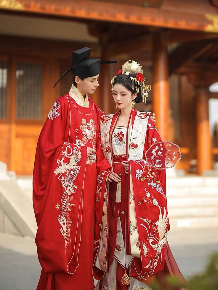 Authentic Nine-Tailed Hanfu:Unveiling the Essence of Traditional Chinese Costume