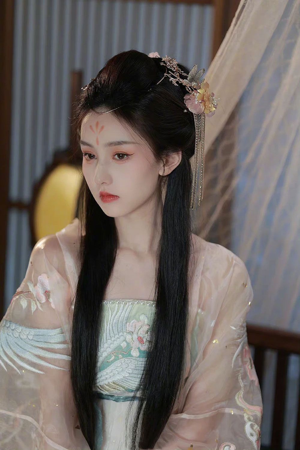 The Green Princess Gown:A Journey into the World of Hanfu Long-sleeved Princess Skirt The Green Princess Gown:A Journey into the World of Hanfu Long-sleeved Princess Skirt