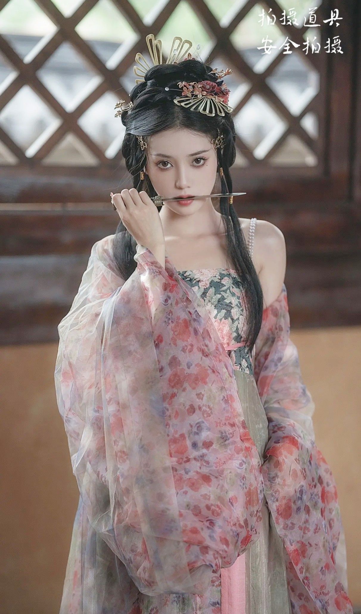 Babys Hundred-Day Celebration:The Significance of Tang Costumes Babys Hundred-Day Celebration:The Significance of Tang Costumes