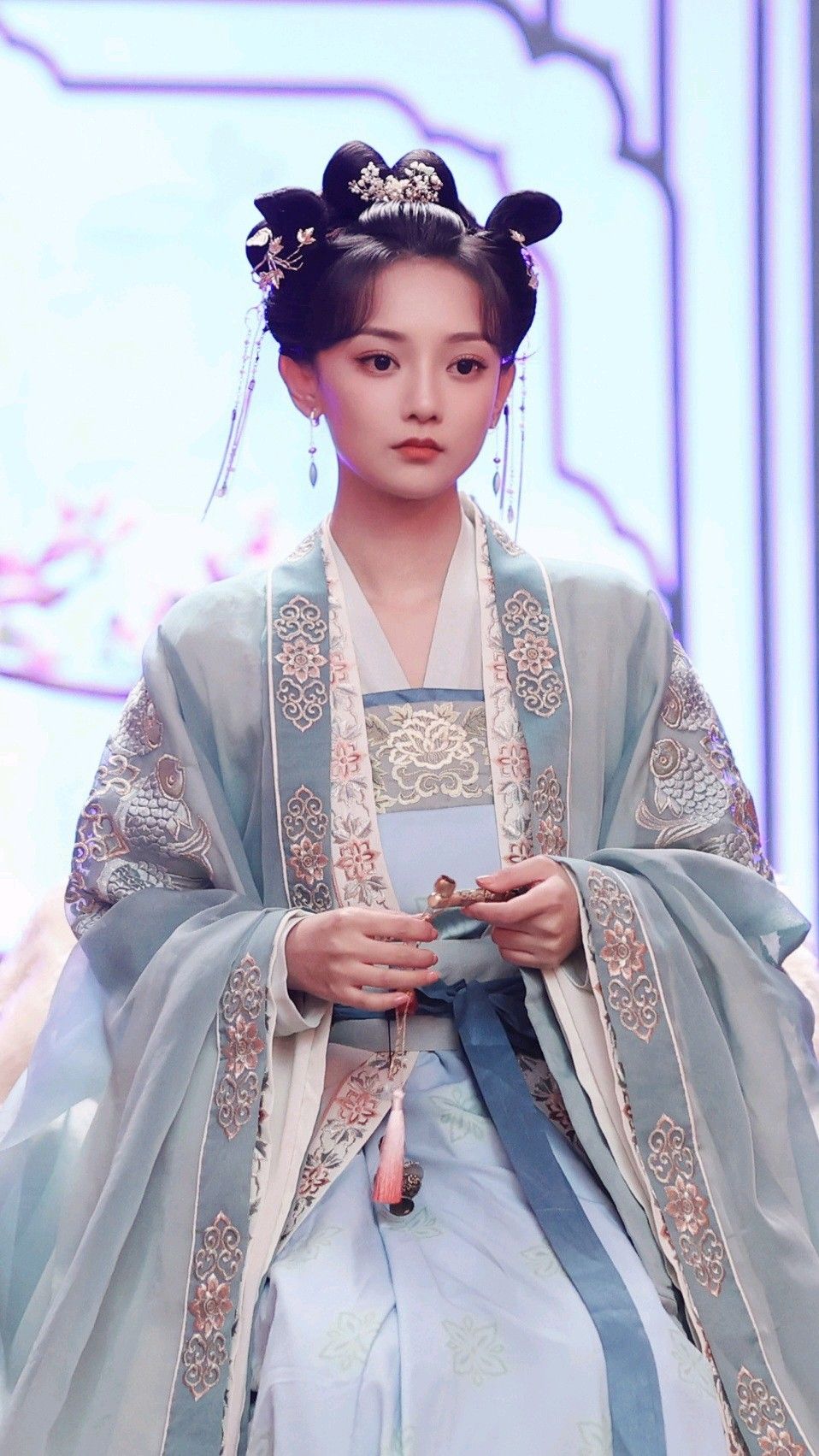 Vintage Cheongsam:A Glimpse into Old Shanghais Retro Charm Vintage Cheongsam:A Glimpse into Old Shanghais Retro Charm