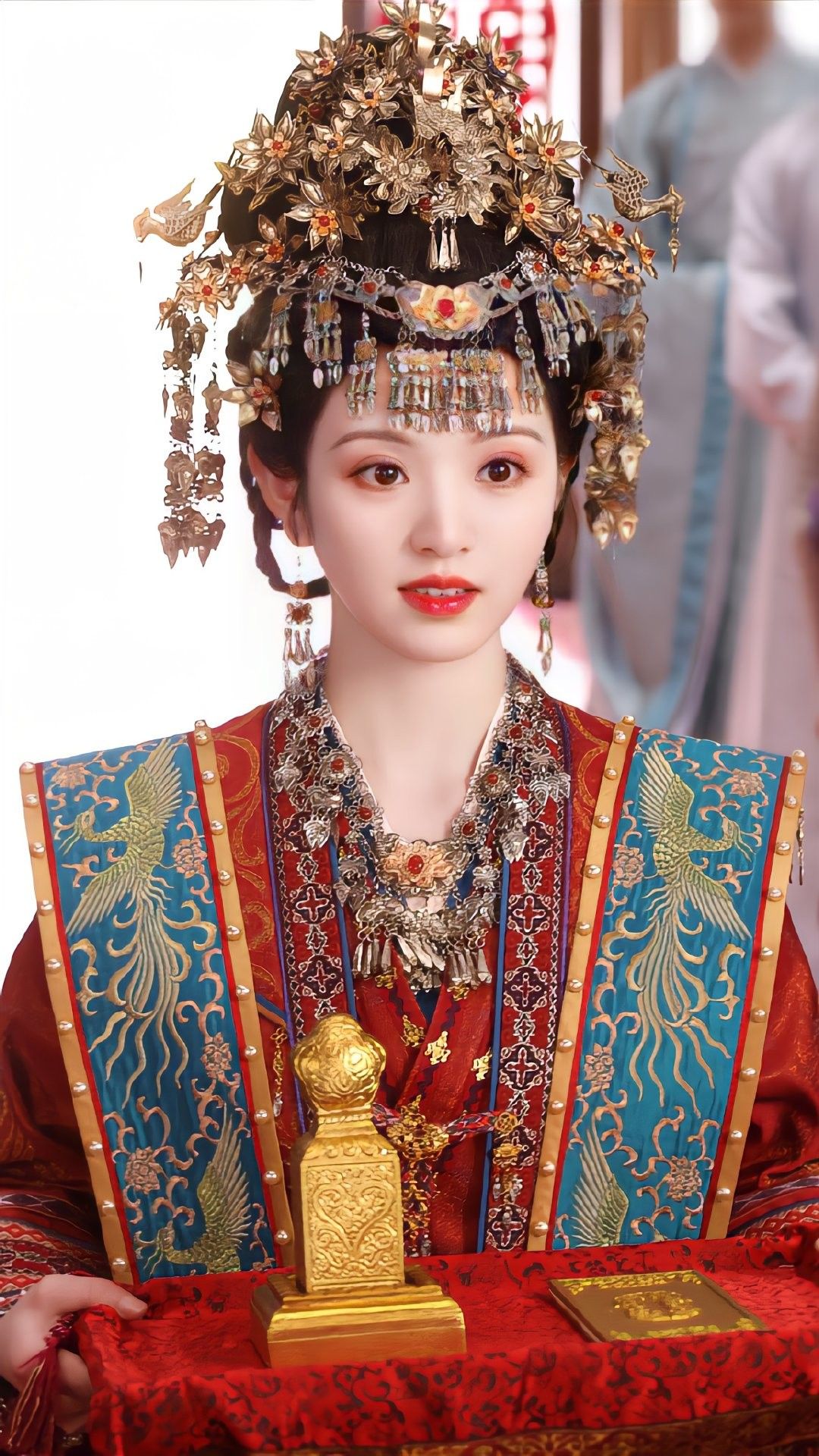 Mountain Moon Chronicles:The Revival of Hanfu,Chinas Traditional Clothing Mountain Moon Chronicles:The Revival of Hanfu,Chinas Traditional Clothing