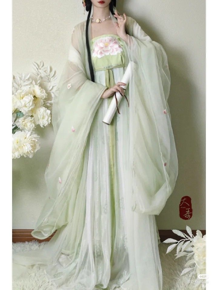 The Enigma of Ethereal Cheongsam:Embodying the Essence of Grace and Tradition The Enigma of Ethereal Cheongsam:Embodying the Essence of Grace and Tradition