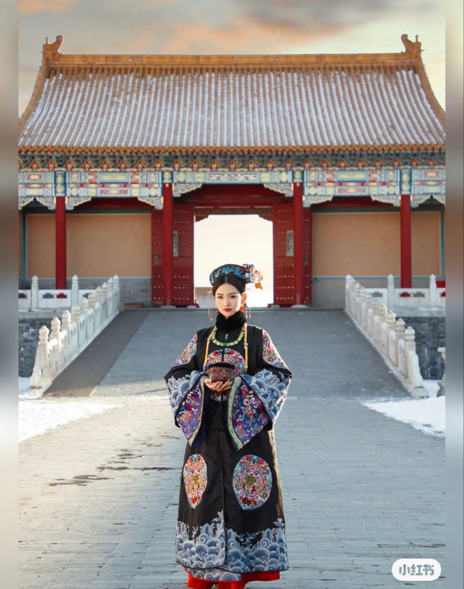 Blooming Deities:Original Hanfu Fashion of the Song Dynasty Blooming Deities:Original Hanfu Fashion of the Song Dynasty