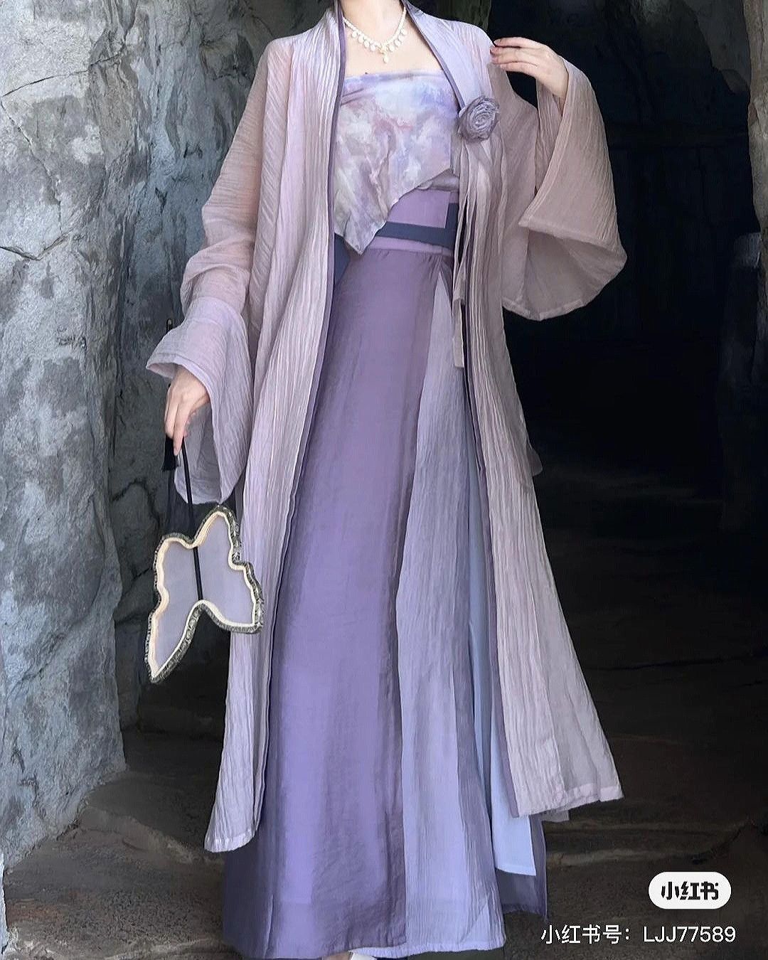Enhanced Qipao-Style Dress for the Plus-Size Figure:A Fashion Evolution Enhanced Qipao-Style Dress for the Plus-Size Figure:A Fashion Evolution
