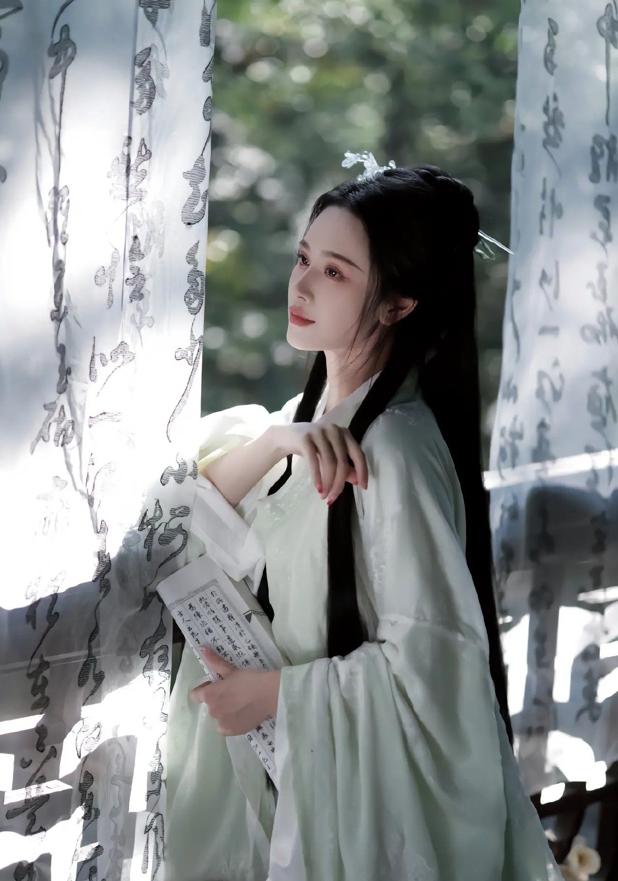 The Evolution of Fish-Tail Style Cheongsam:A Blend of Tradition and Modernity The Evolution of Fish-Tail Style Cheongsam:A Blend of Tradition and Modernity