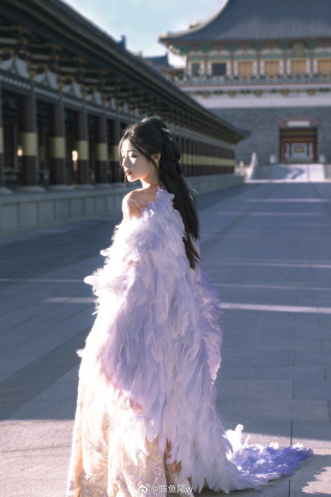 The Splendor of Hanfu:The Rising Popularity of Traditional Chinese Clothing