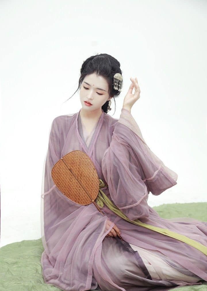 Hanfu-Inspired Knitted Cardigans:A Blend of Traditional Elegance and Modern Comfort Hanfu-Inspired Knitted Cardigans:A Blend of Traditional Elegance and Modern Comfort