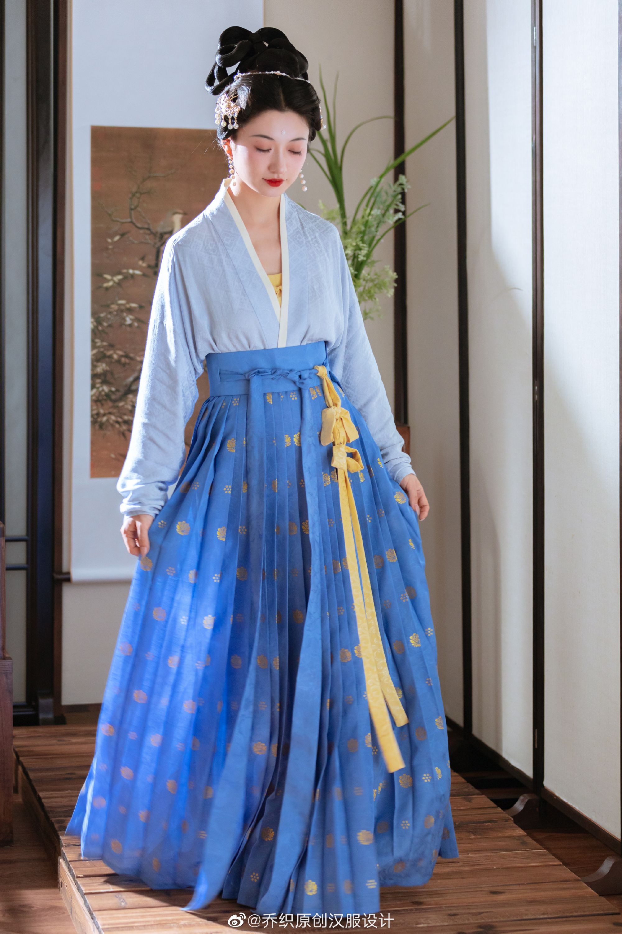 Elegant Girlhood:Traditional Chinese Hanfu Headdress and Hair Accessories for Young Girls Elegant Girlhood:Traditional Chinese Hanfu Headdress and Hair Accessories for Young Girls